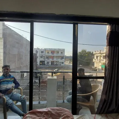 Unity Madhav Homestay Kevadia Exterior photo