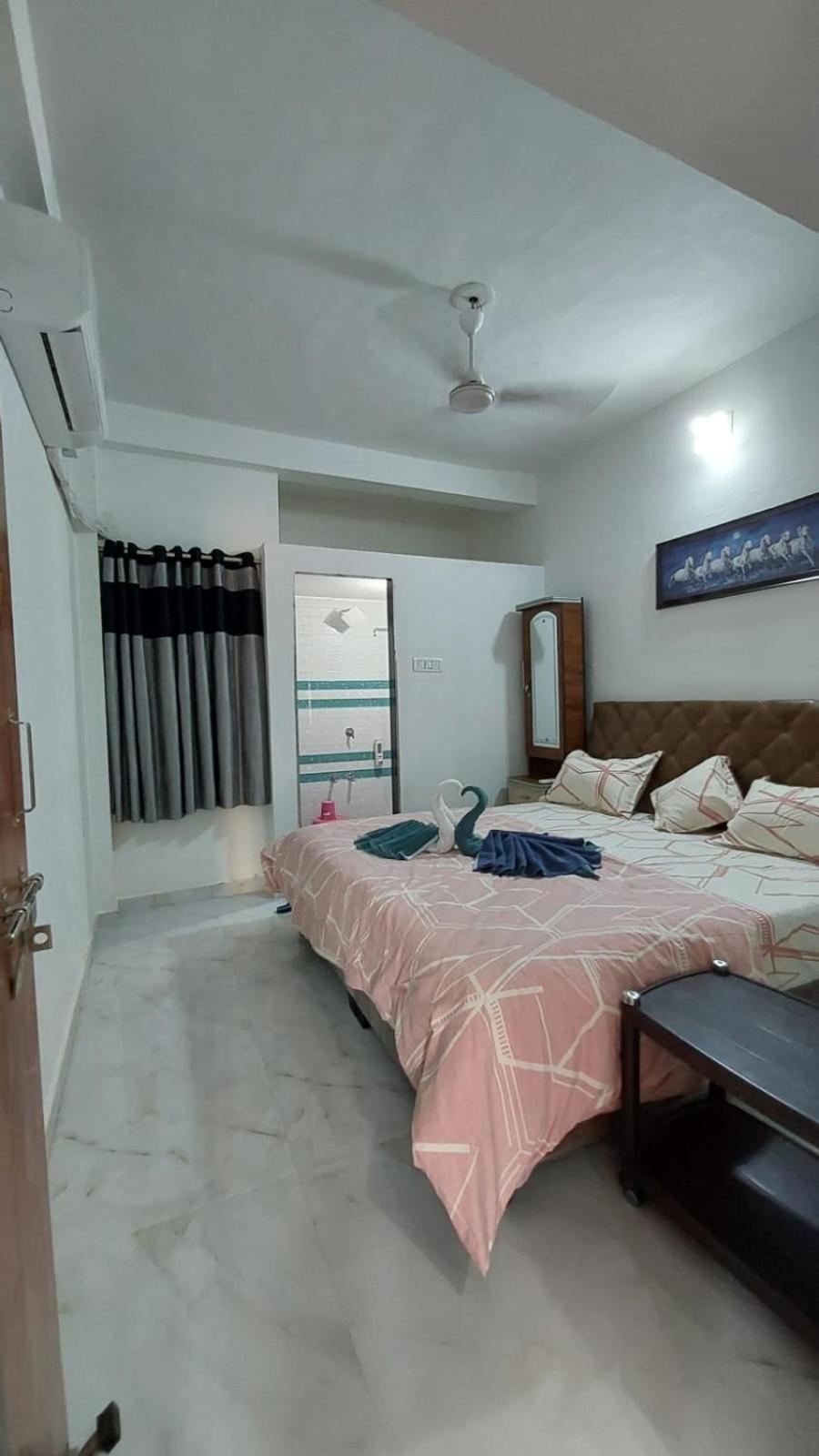 Apartment Unity Madhav